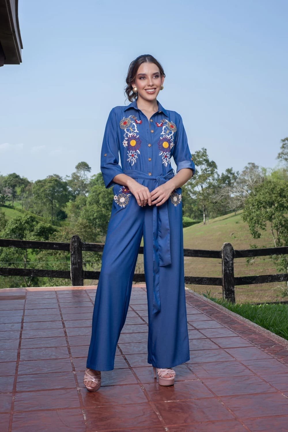 01-990 Enterizo Azul Jardín Nocturno