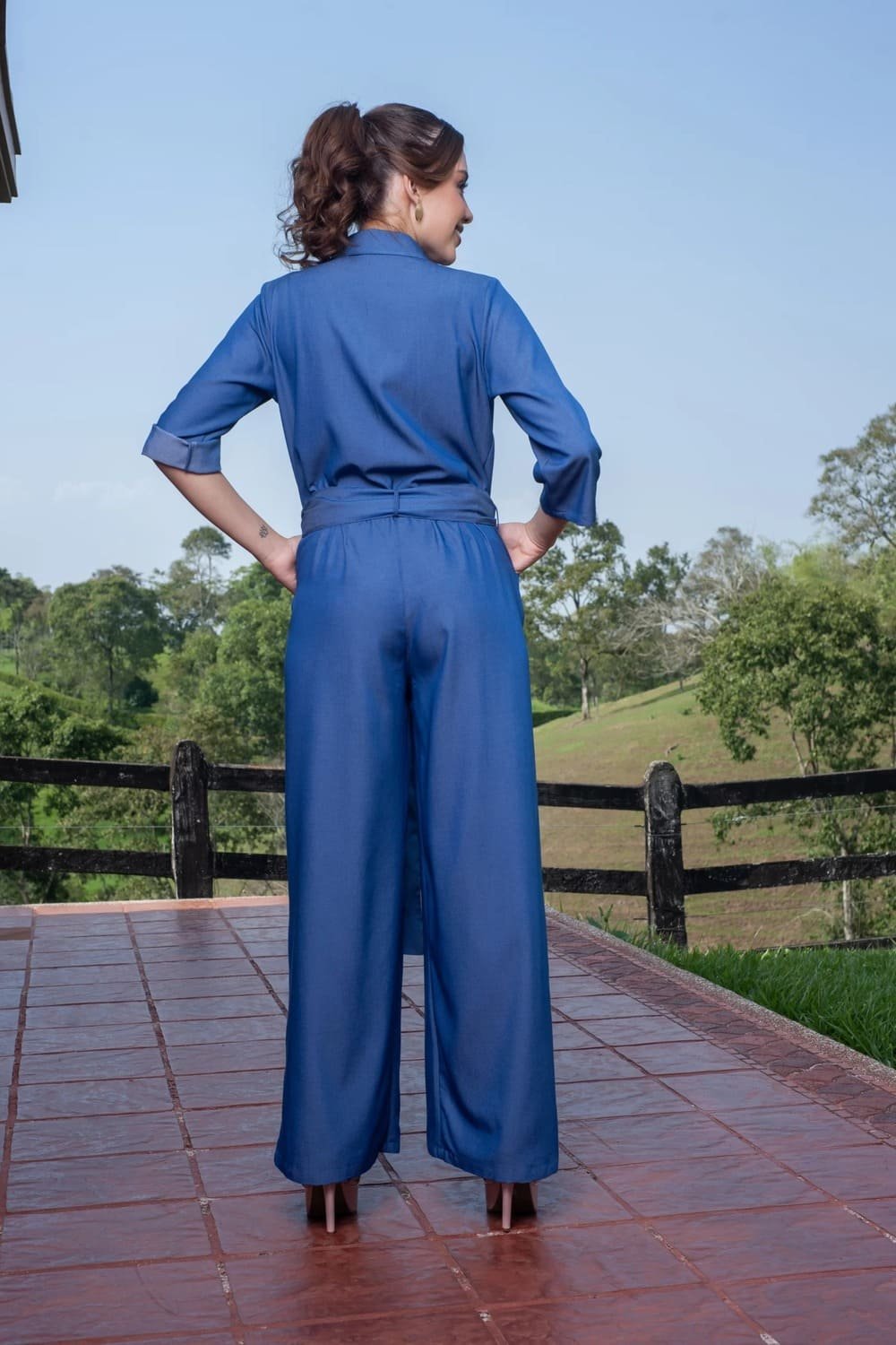 Enterizo Azul Jardín Nocturno - Nueva Coleccion 2024 Flores de Lino 2 01-990 Enterizo Azul Jardín Nocturno