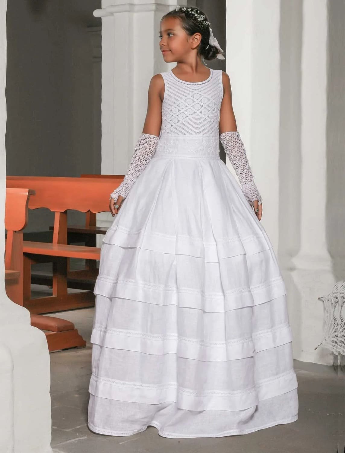 Vestido primera comunión con tejido en arañas y sesgos