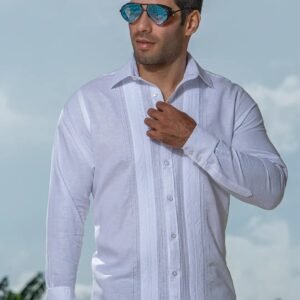 Guayabera y camisa artesanal