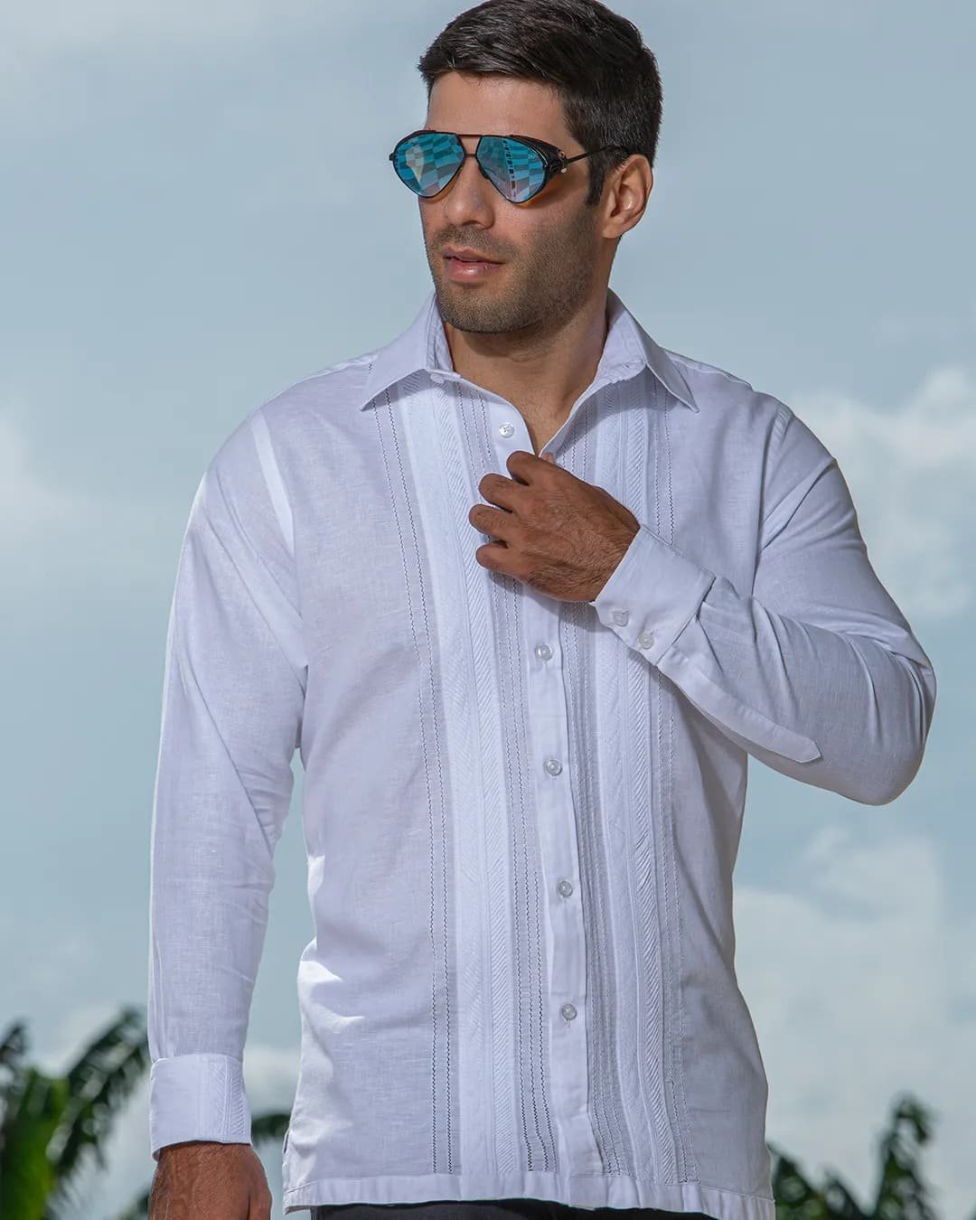 Guayabera y camisa artesanal