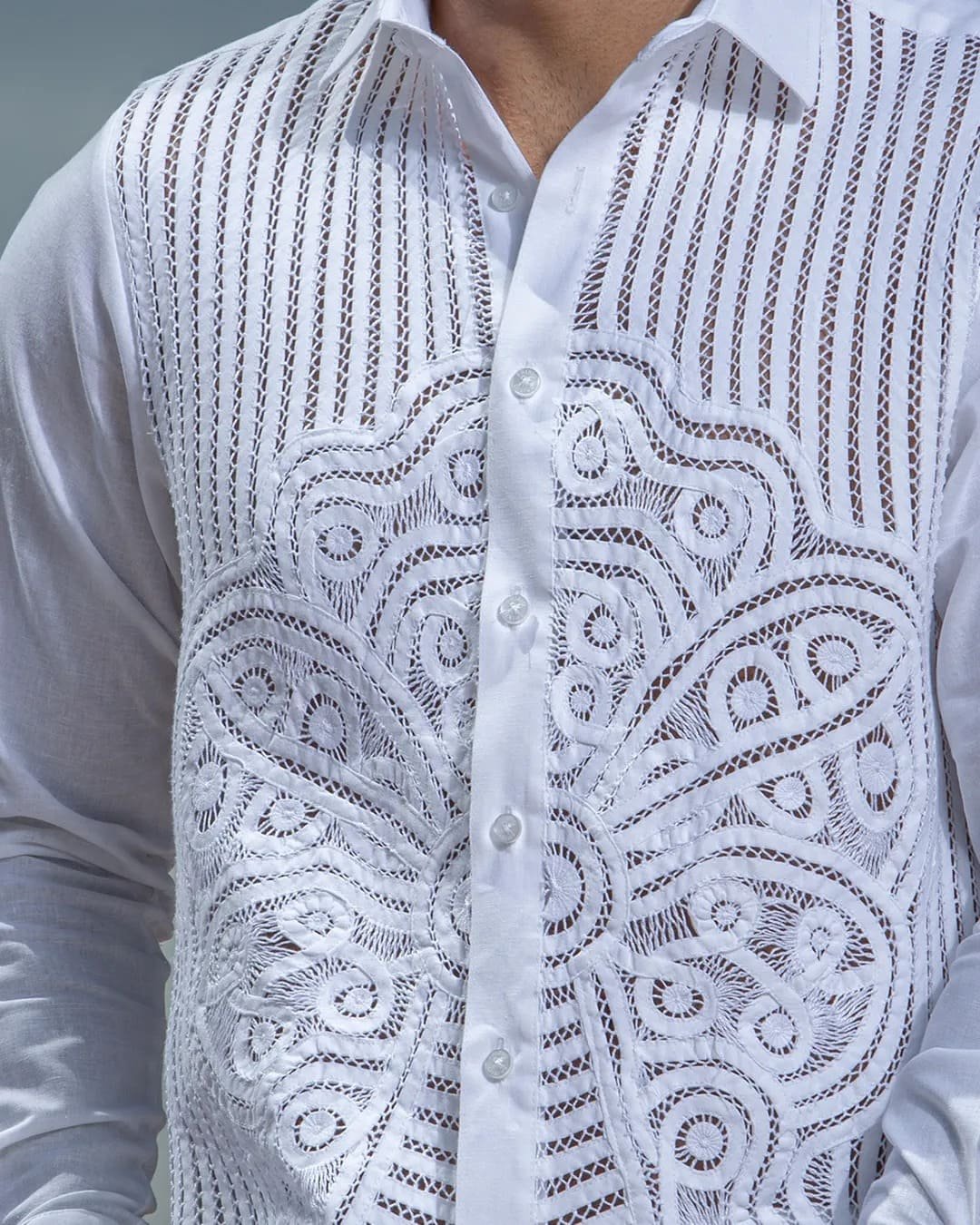 Camisa y Guayabera Artesanal Manga Larga en Sesgos 2 Guayabera Artesanal Manga Larga