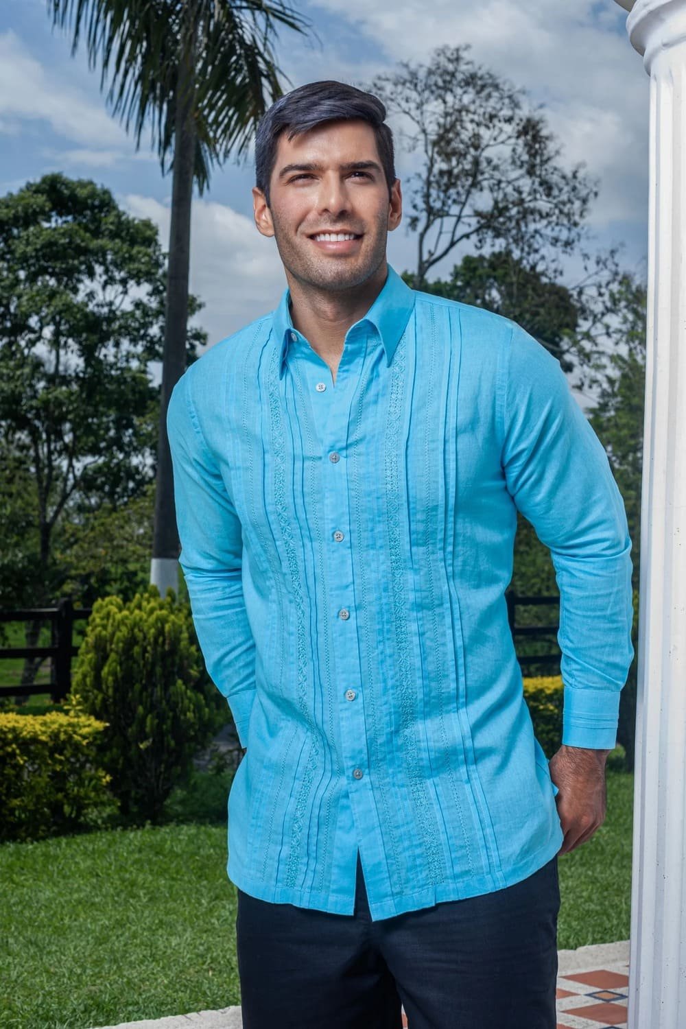 Camisa Guayabera Azul Cielo Manga Larga Calada - Colección 2024 La Vida en Guayabera 2 Camisa Guayabera Azul Cielo