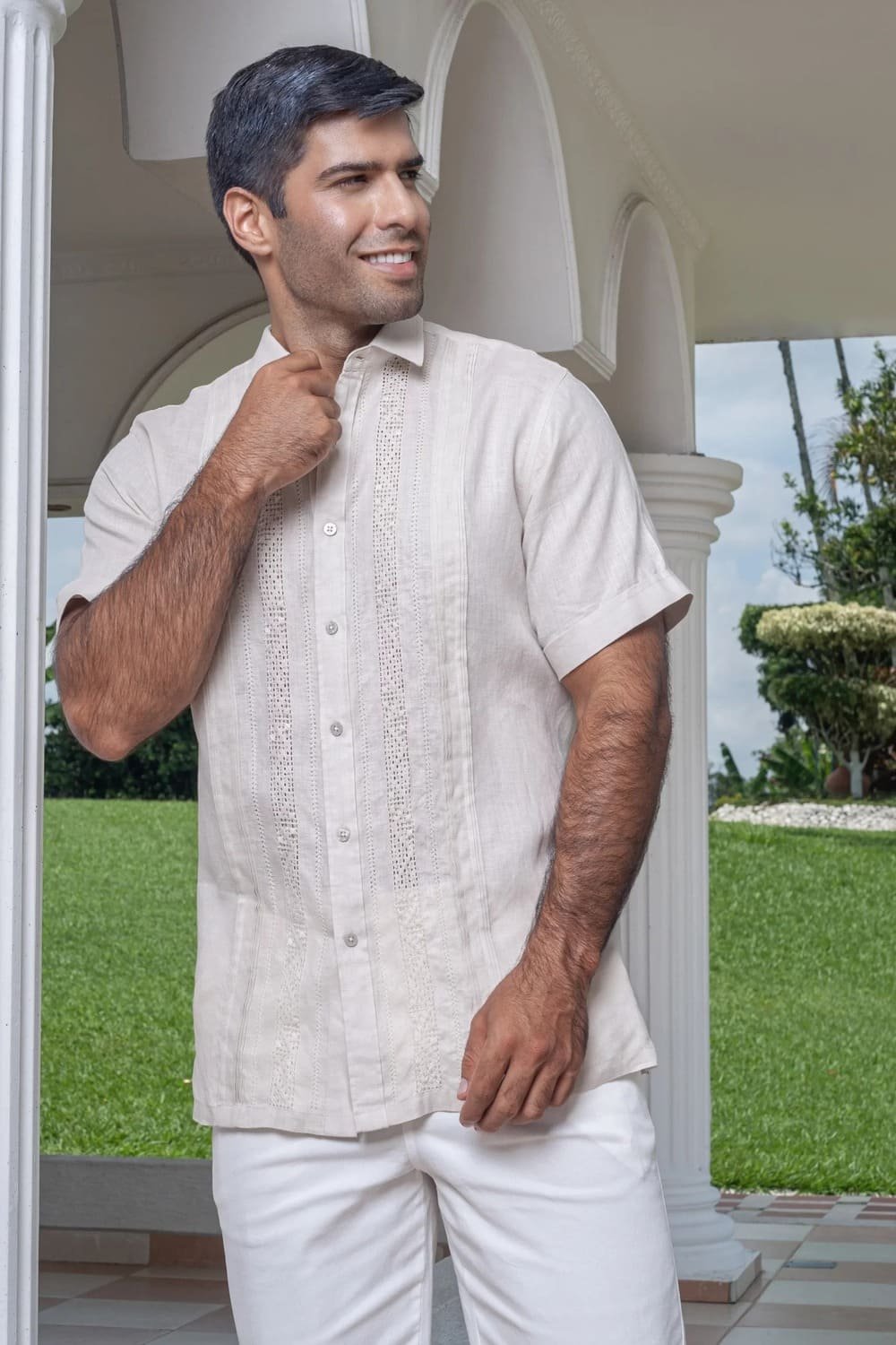 Camisa Guayabera Beige Manga Corta - Colección 2024 La Vida en Guayabera 2 Camisa Guayabera Beige