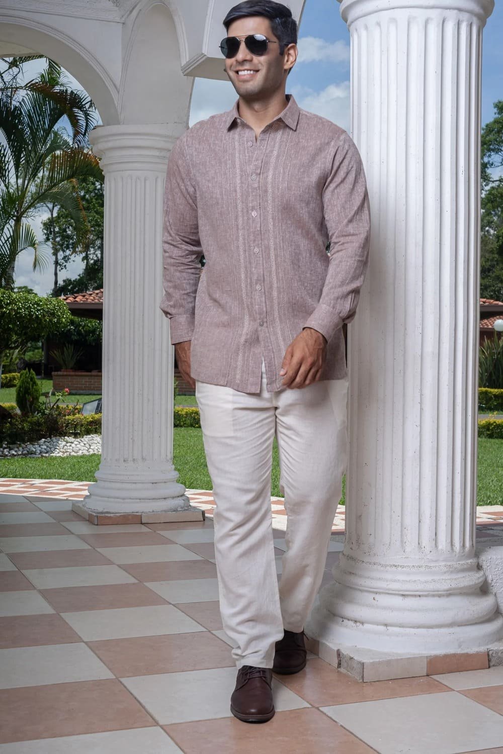 Camisa Guayabera Cafe Manga Larga - Colección 2024 La Vida en Guayabera 2 08-669 camisa guayabera cafe