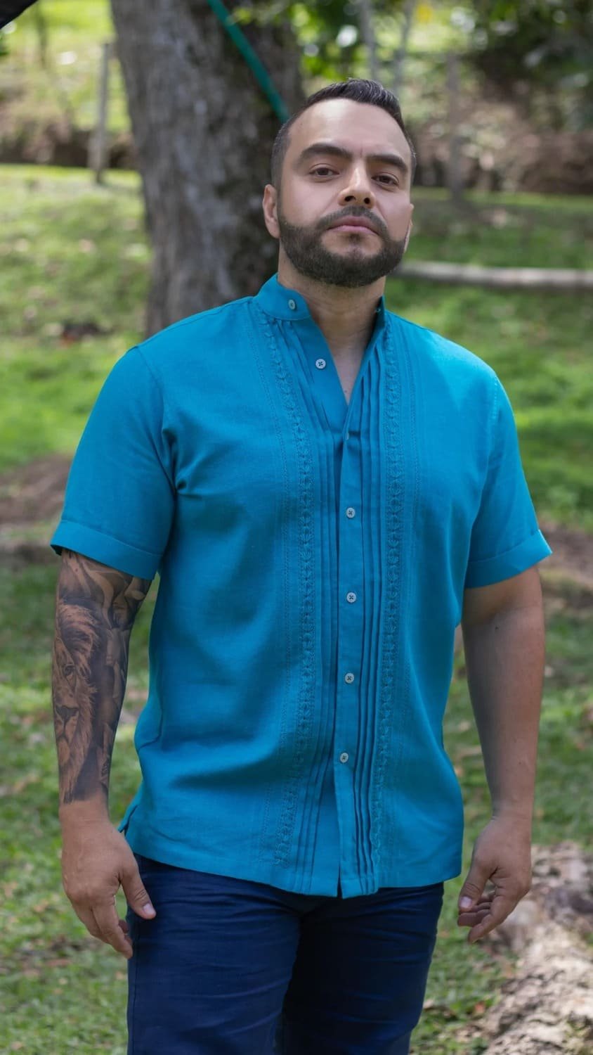 Guayabera Azul Petróleo Calada raices