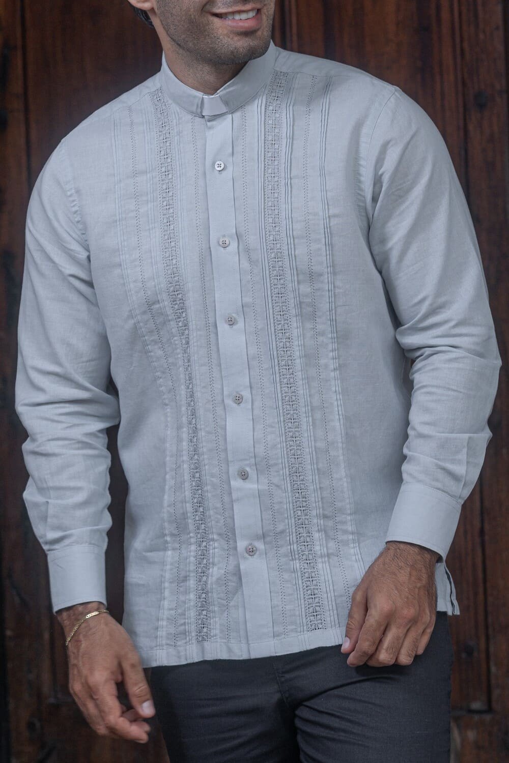 Guayabera Gris MangaLarga CLERIMAN sacerdotal