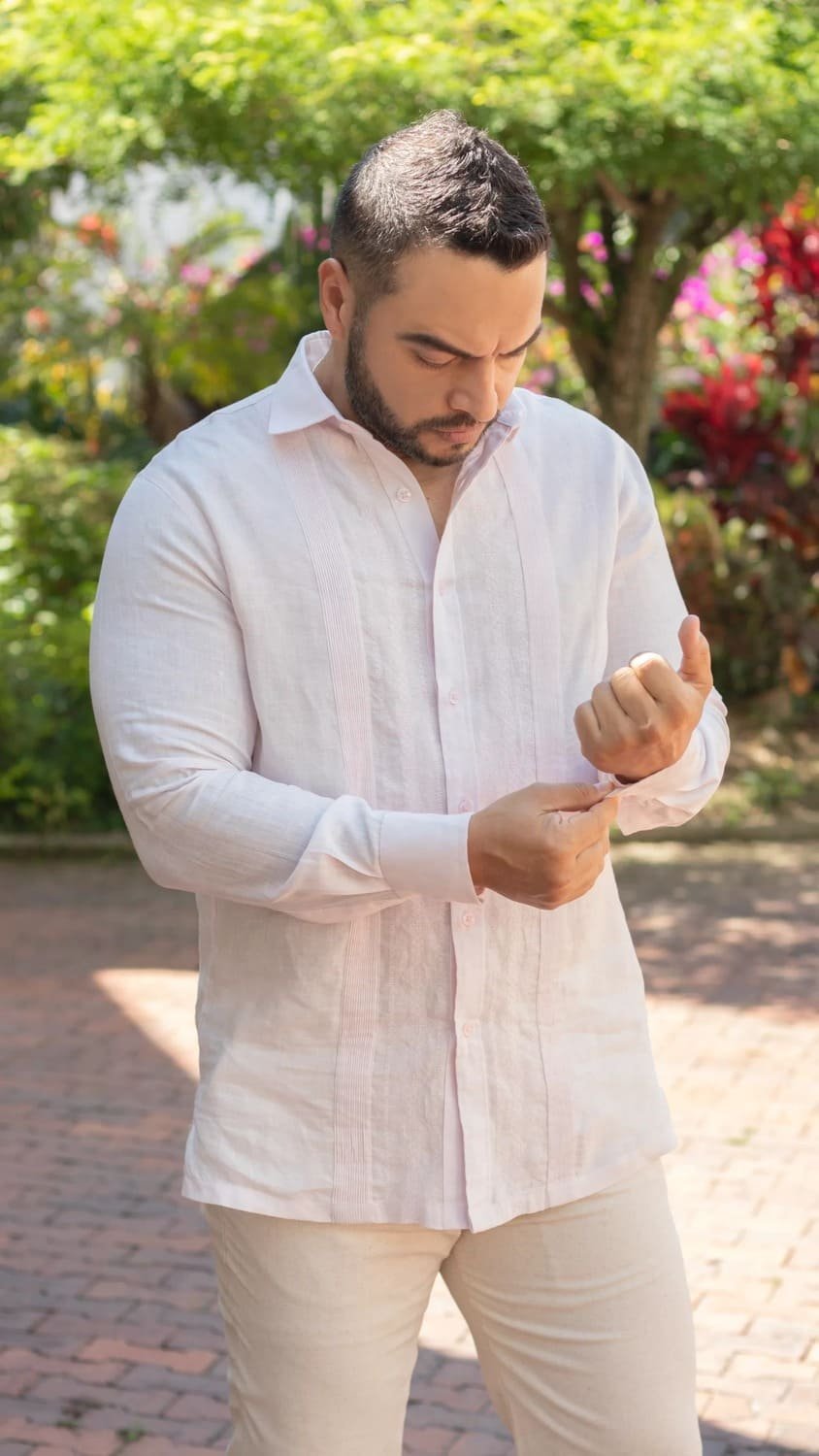 Guayabera Rosado Claro Calada Cuello Formal y Almilla- Coleccion 2024 - Raices - FRIXIO 3 Guayabera Rosado Claro Calada