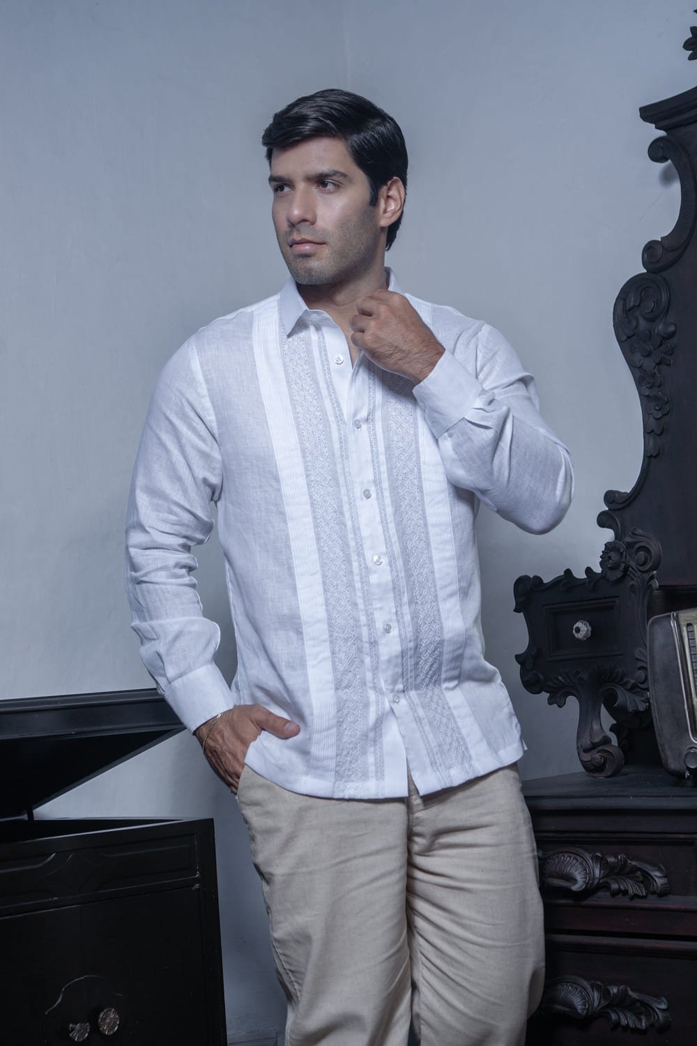 Guayaberas y Camisas para el Día del Padre 15 guayabera blanca bordada a mano herencia artesanal